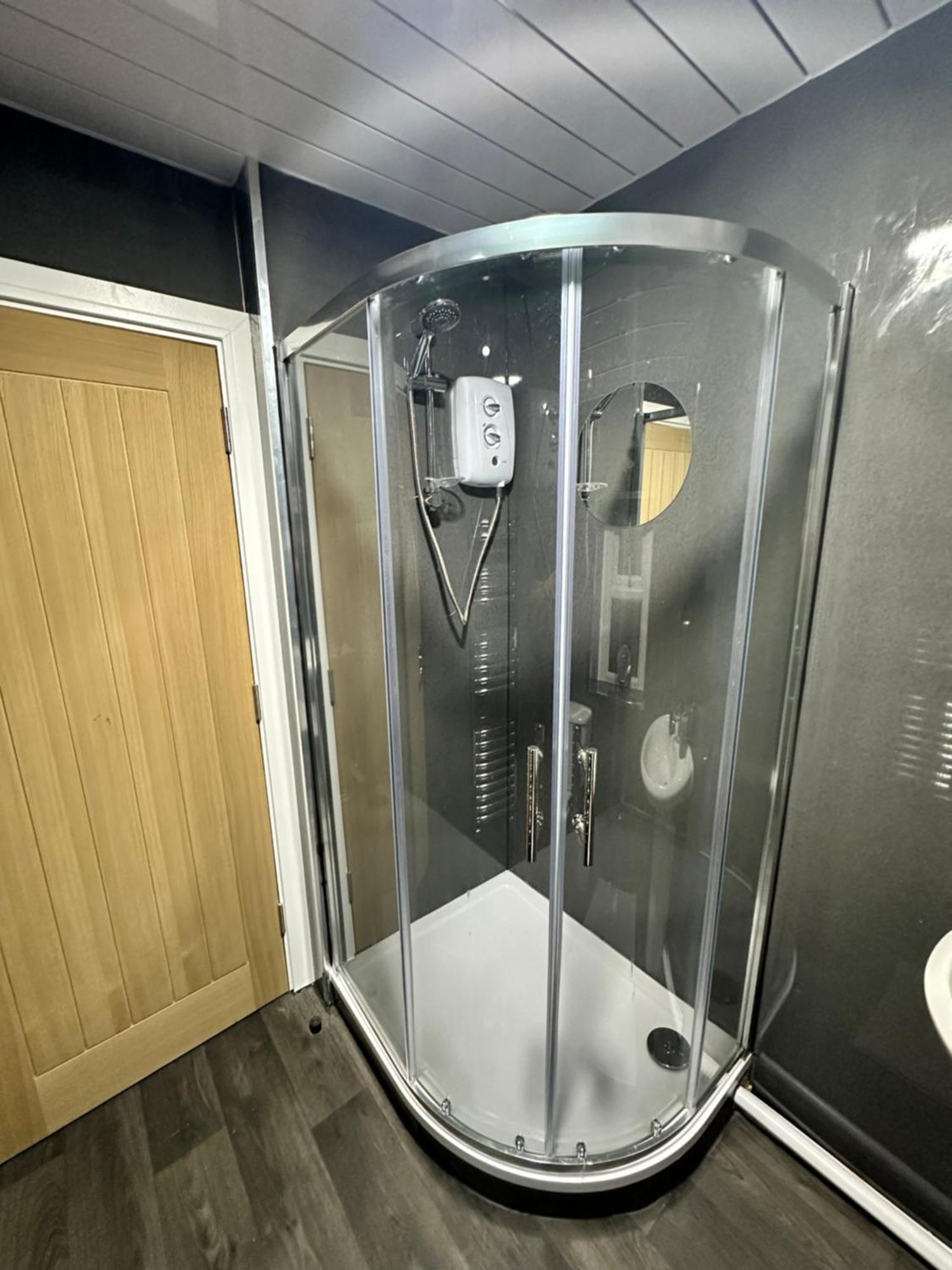Champs Place カーディフ エクステリア 写真